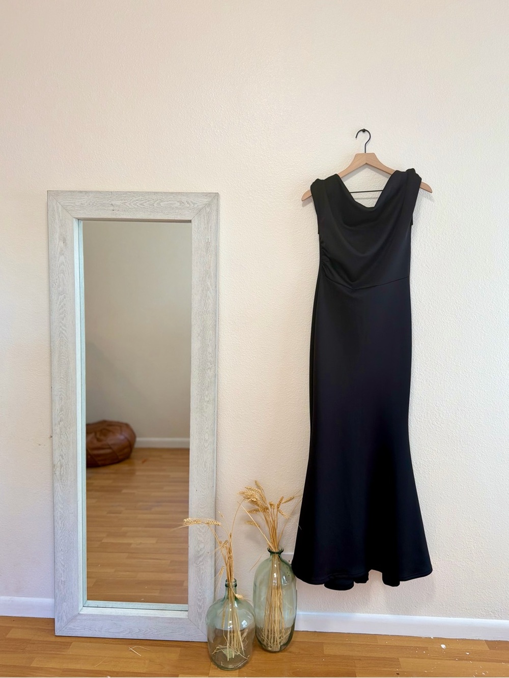 🖤 Elegant Black Draped Cowl Neck Maxi Dress ✨ - Picture 2 of 3
